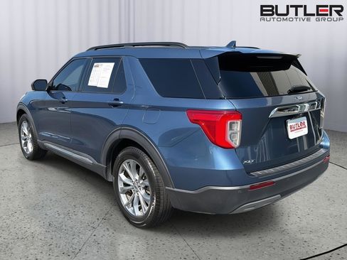 Used 2020 Ford Explorer XLT w/ Equipment Group 202A RWD image 4
