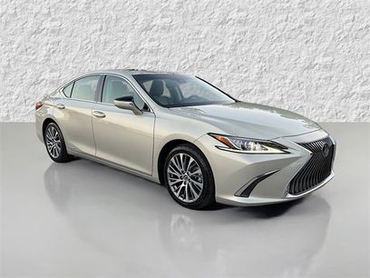 Used 2020 Lexus ES 300h w/ Premium Package