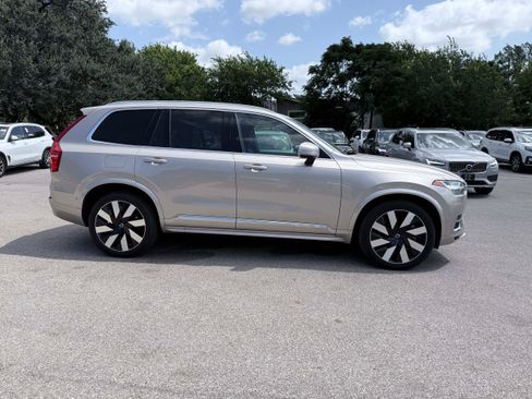 Certified 2024 Volvo XC90 T8 Plus w/ Protection Package Premier AWD/4WD image 7