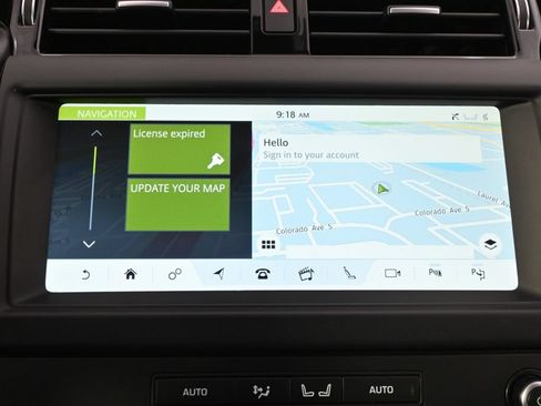 Used 2020 Land Rover Discovery Landmark AWD/4WD image 30