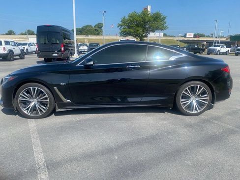 Used 2018 INFINITI Q60 3.0t Luxe w/ Sensory Package 3.0T Luxe AWD/4WD image 4
