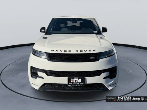 Used 2024 Land Rover Range Rover Sport Dynamic SE AWD/4WD image 2