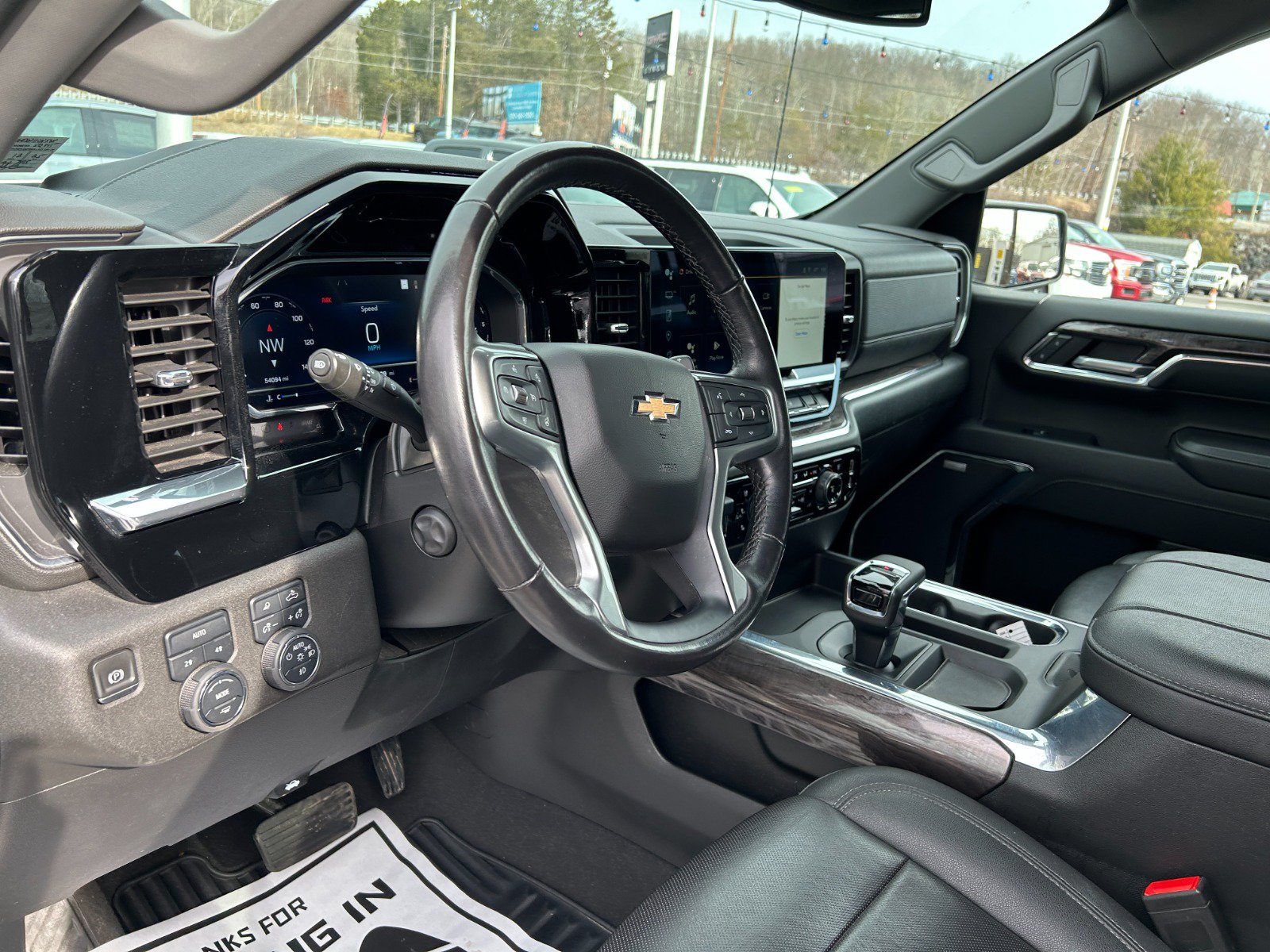 Used 2023 Chevrolet Silverado 1500 LTZ AWD/4WD image 13