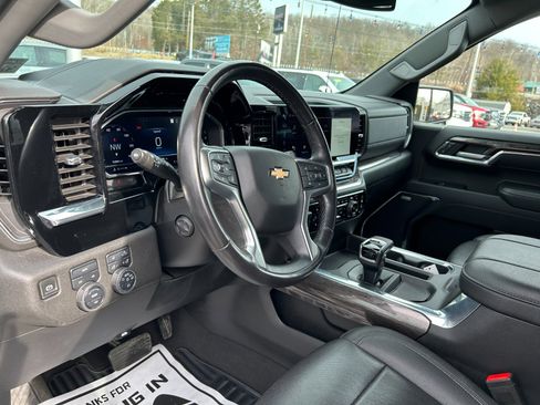 Used 2023 Chevrolet Silverado 1500 LTZ AWD/4WD image 13