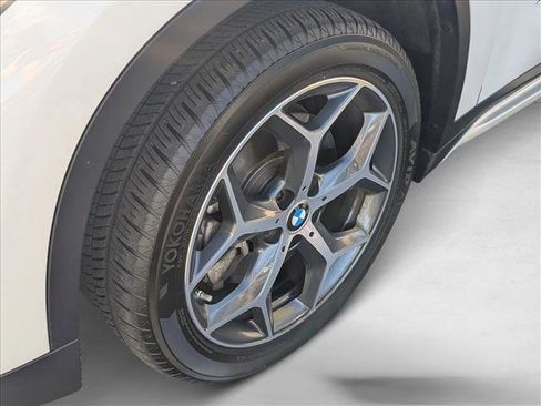 Used 2018 BMW X1 xDrive28i image 21