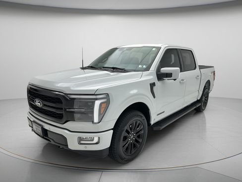 Used 2024 Ford F150 Lariat w/ Equipment Group 502A High AWD/4WD image 3