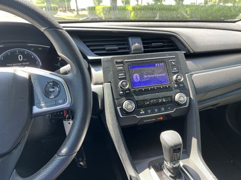 Used 2019 Honda Civic LX image 18
