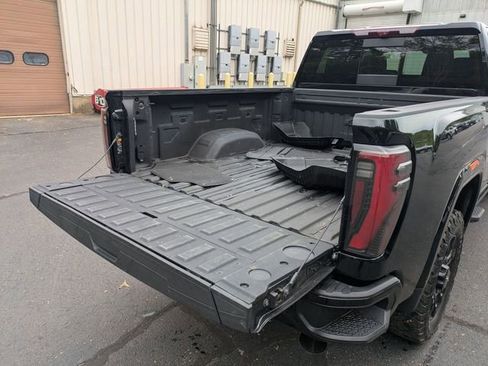 Used 2024 GMC Sierra 2500 AT4 w/ AT4 Premium Plus Package AWD/4WD image 34