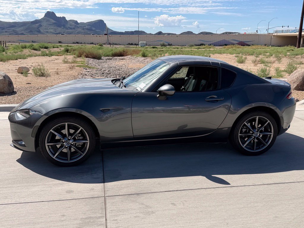 Used 2017 MAZDA MX-5 Miata RF Grand Touring RWD image 4