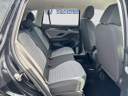 Certified 2025 Volkswagen Tiguan S w/ 18" Wheel Package FWD image 19
