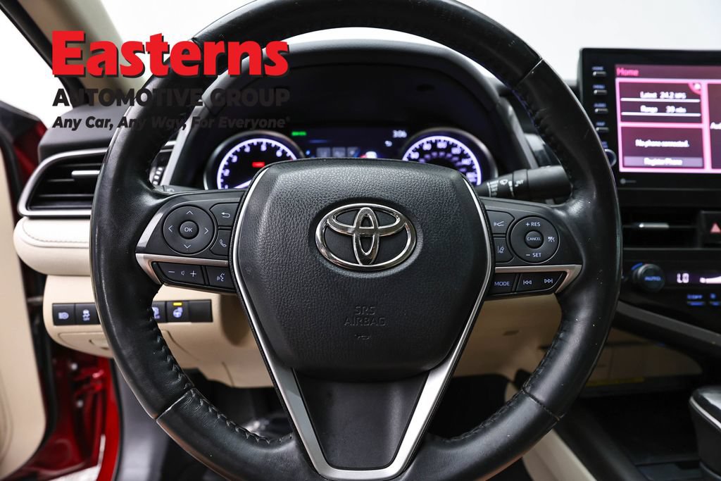 Used 2021 Toyota Camry XLE AWD/4WD image 12