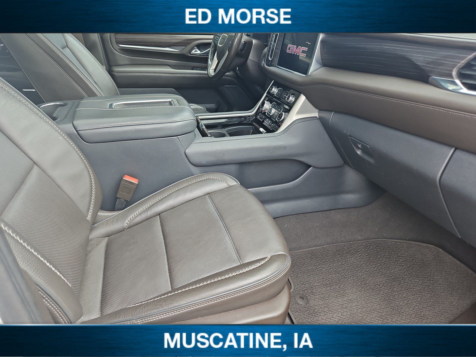 Used 2021 GMC Yukon Denali w/ Denali Premium Package AWD/4WD image 16