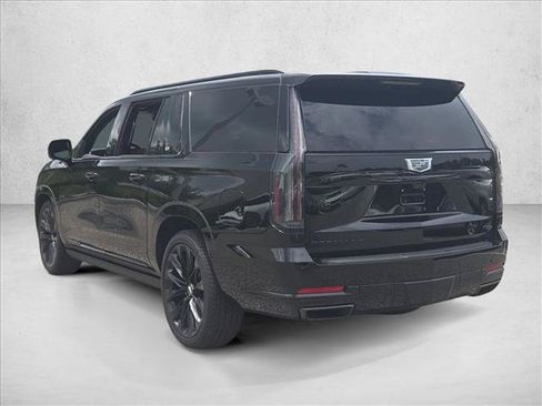 Used 2025 Cadillac Escalade ESV Sport Platinum w/ LPO, ONYX Package AWD/4WD image 7