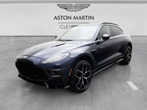 Used 2026 Aston Martin DBX S AWD/4WD image 18