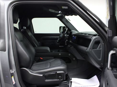 Used 2021 Land Rover Defender 90 X-Dynamic S image 15