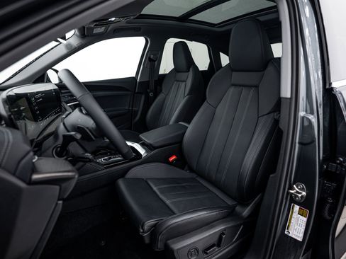 Certified 2025 Audi Q5 Premium Plus w/ Premium Plus image 15