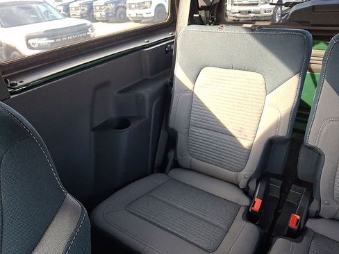 Certified 2022 Ford Bronco Outer Banks w/ Sasquatch Package AWD/4WD image 12
