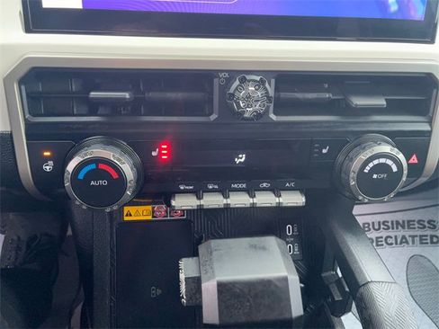 Used 2024 Toyota Tacoma TRD Off-Road w/ TRD Off Road Upgrade Package image 15