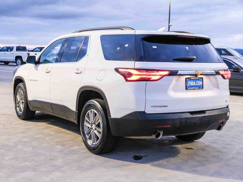 Used 2023 Chevrolet Traverse LT FWD image 6