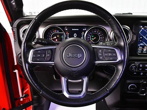 Used 2022 Jeep Wrangler Unlimited Sahara w/ Dual Top Group image 16