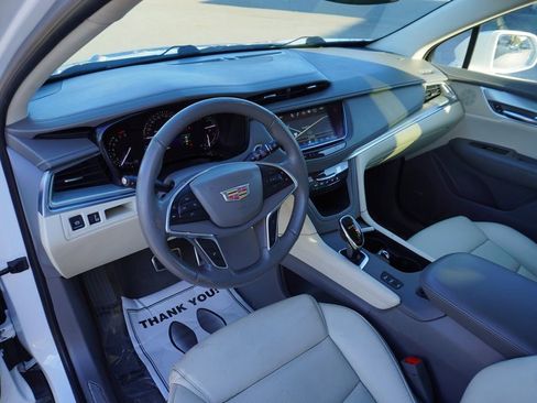 Used 2018 Cadillac XT5 Luxury w/ LPO, Sport Package image 26