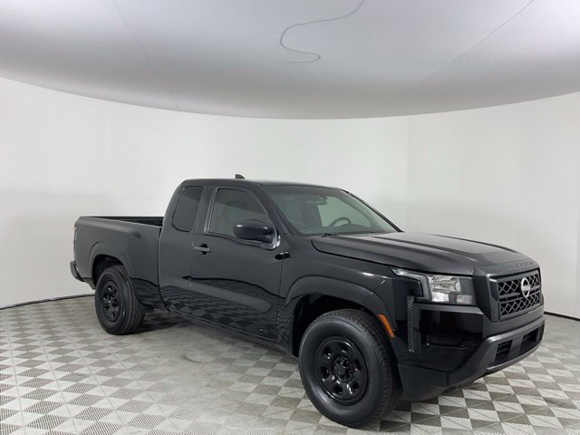 Used 2022 Nissan Frontier S RWD image 3