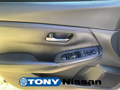 Used 2020 Nissan Sentra S w/ Trunk Package FWD image 12