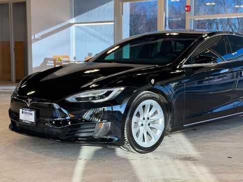 Used 2017 Tesla Model S 75D image 3