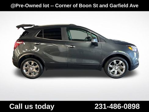 Used 2018 Buick Encore Essence w/ Experience Buick Package AWD/4WD image 6