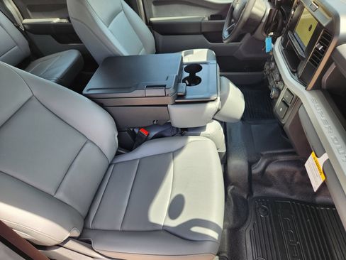 New 2026 Ford F550 4x4 Crew Cab Super Duty image 14