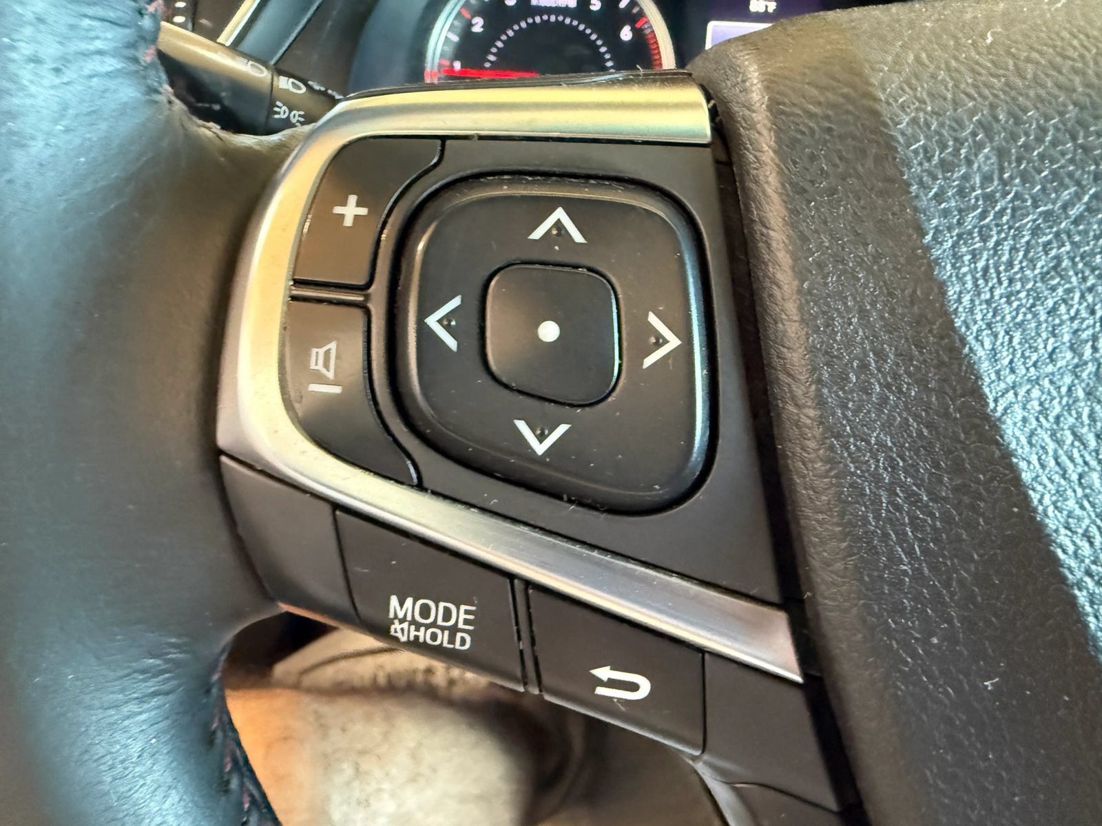Used 2016 Toyota Camry SE FWD image 17