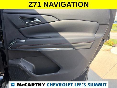 Used 2024 Chevrolet Traverse Z71 AWD/4WD image 30