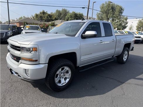 Used 2018 Chevrolet Silverado 1500 LT w/ All Star Edition image 3