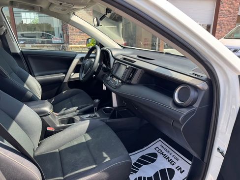 Used 2016 Toyota RAV4 XLE AWD/4WD image 36