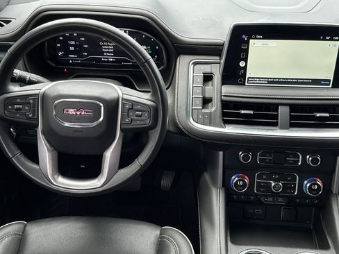 Used 2022 GMC Yukon SLT w/ SLT Luxury Package AWD/4WD image 14