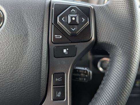 Used 2022 Toyota Tacoma TRD Sport w/ Technology Package AWD/4WD image 22