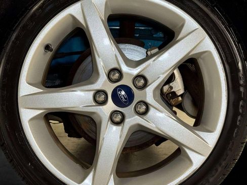 Used 2013 Ford Focus Titanium w/ Titanium Handling Pkg image 28