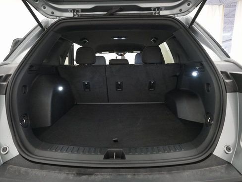 Certified 2025 Chevrolet Equinox LT image 10