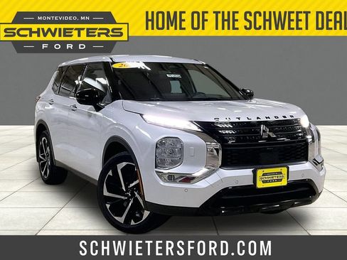 Used 2023 Mitsubishi Outlander SE AWD/4WD image 1