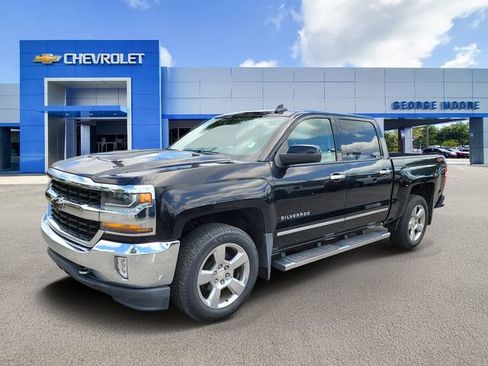Used 2018 Chevrolet Silverado 1500 LT w/ All Star Edition AWD/4WD image 2