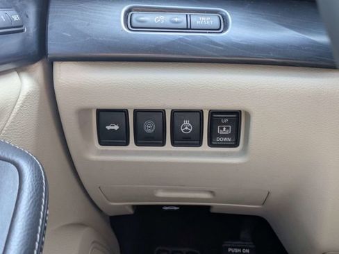 Used 2022 Nissan Maxima Platinum w/ Sport Mat Group FWD image 24