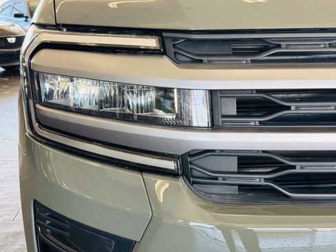 Used 2024 Ford Expedition Max XLT AWD/4WD image 19