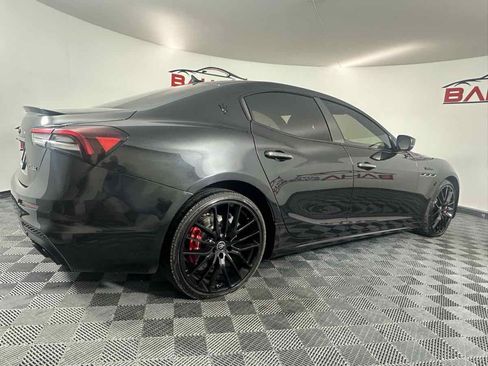 Used 2023 Maserati Ghibli Modena Q4 image 9