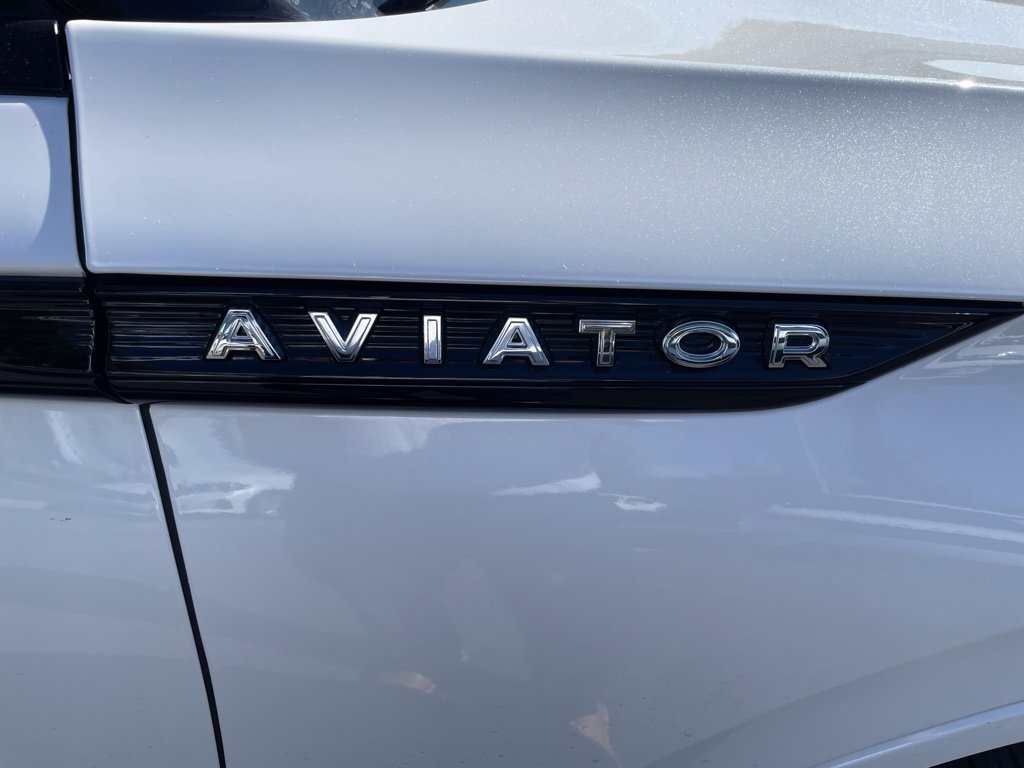 Used 2023 Lincoln Aviator Reserve w/ Equipment Group 201A AWD/4WD image 18