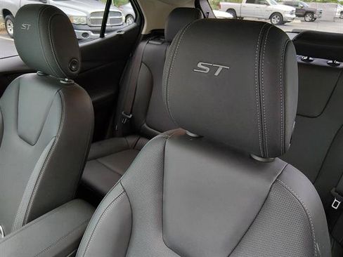 Used 2024 Buick Encore GX Sport Touring w/ Comfort Package FWD image 10