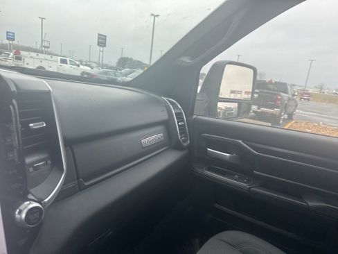 Used 2024 RAM 3500 Big Horn w/ Sport Appearance Package image 14