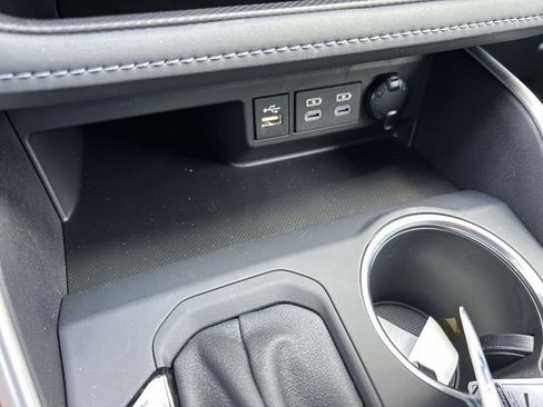 New 2026 Toyota Highlander XLE AWD/4WD image 23