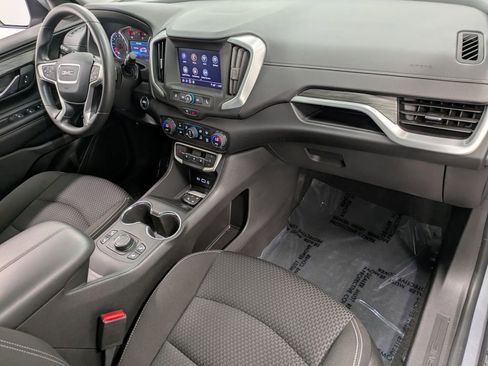 Used 2024 GMC Terrain SLE w/ Driver Convenience Package AWD/4WD image 30