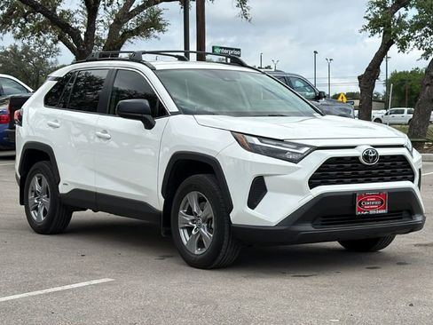 Used 2025 Toyota RAV4 LE image 3