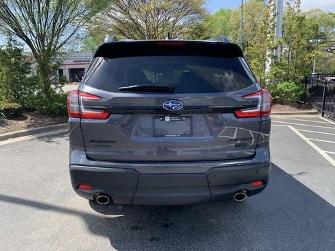 Used 2024 Subaru Ascent Onyx Edition image 7